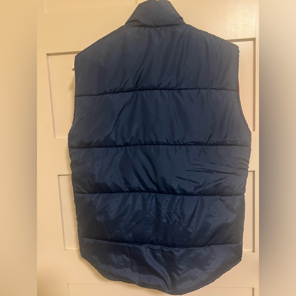 Vintage MEC navy puffer vest S - Picture 5 of 8